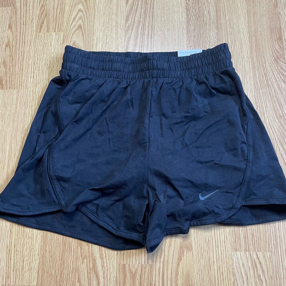 Nike Loose Fit Training Shorts